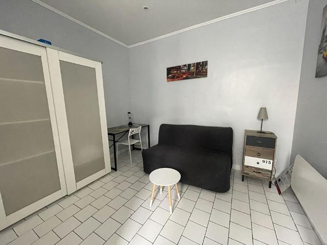 Location Appartement 1 pièce 14m²