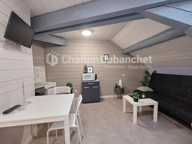 Location Appartement 1 pièce 14m²