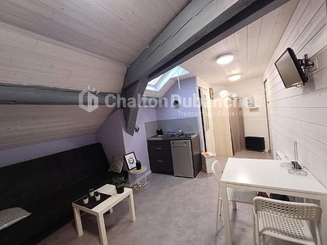 Location Appartement 1 pièce 14m²