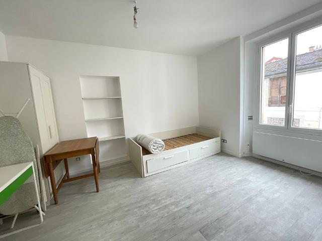 Location Appartement 1 pièce 14m²