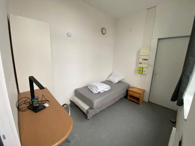 Location Appartement 1 pièce 14m²