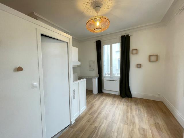 Location Appartement 1 pièce 14m² TOURS 37000