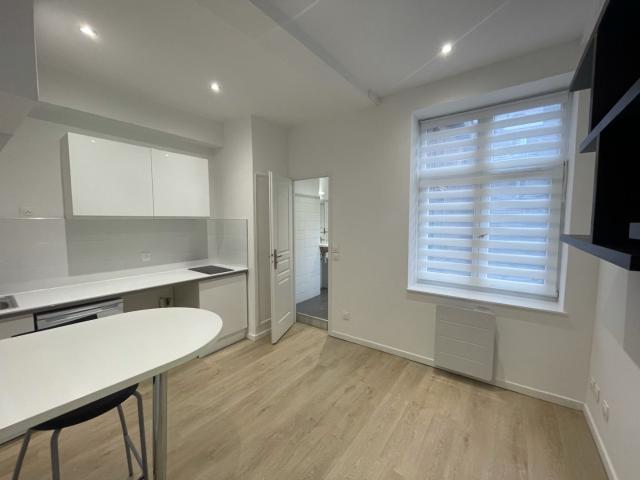 Location Appartement 1 pièce 14m² LILLE 59000