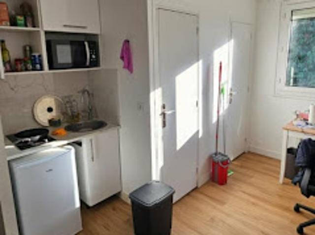 Location Appartement 1 pièce 15 m2 Orsay