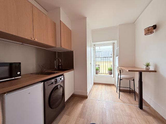 Location Appartement 1 pièce 15 m2 Paris 16ème