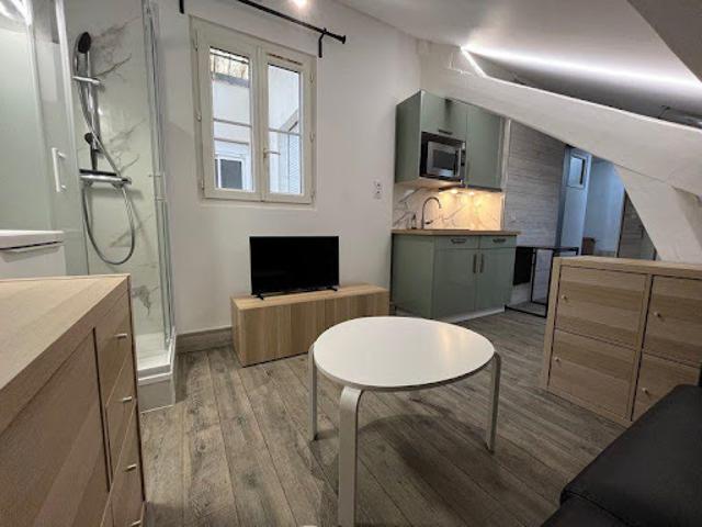 Location Appartement 1 pièce 15 m2 Paris 16ème