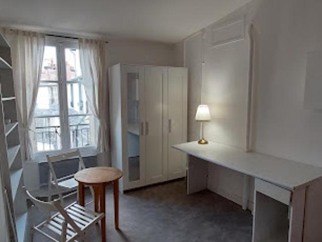 Location Appartement 1 pièce 15 m2 Paris 17ème