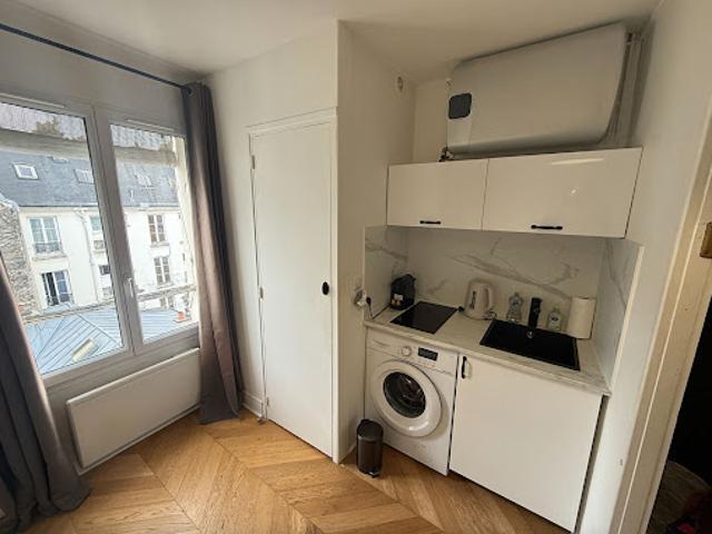 Location Appartement 1 pièce 15 m2 Paris 18ème