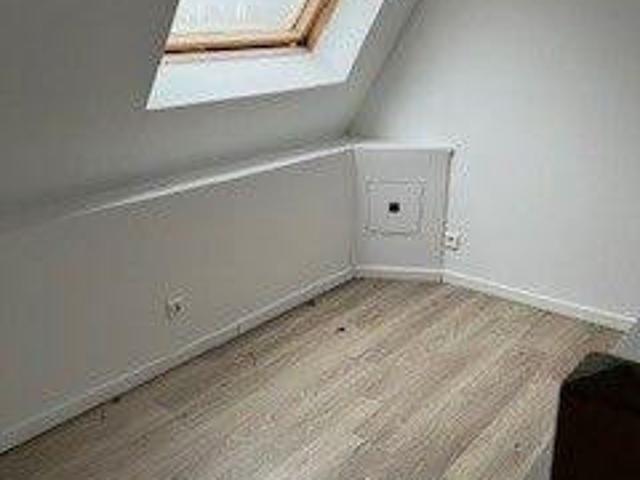 Location Appartement 1 pièce 15 m2 Saint Quentin