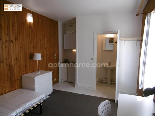Location Appartement 1 pièce 15 m2 Versailles
