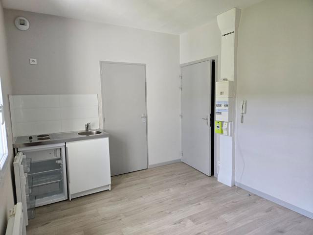 Location appartement 1 pièce, 15.00m², Albi