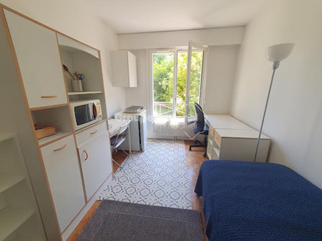 Location Appartement 1 pièce 15.54 m2 Versailles