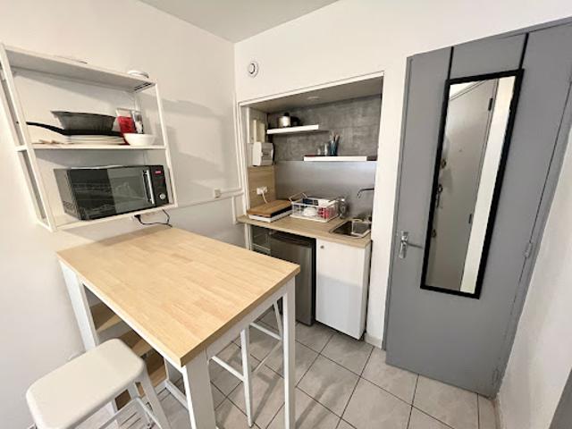 Location Appartement 1 pièce 15.88 m2 Aix en Provence