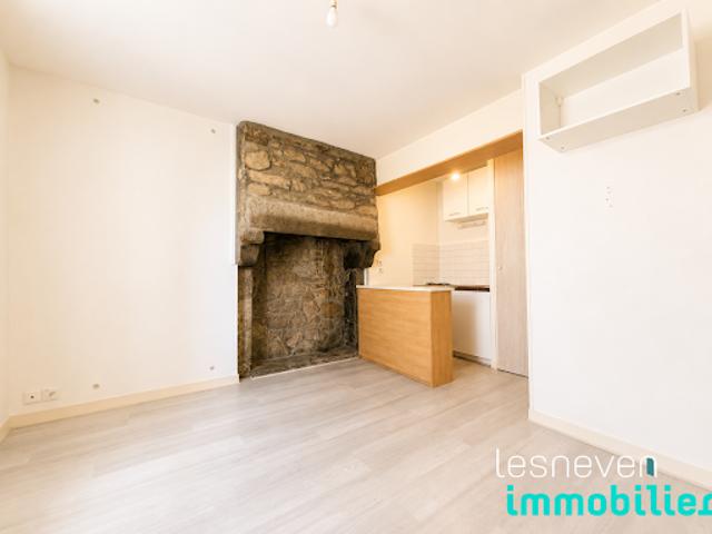 Location Appartement 1 pièce 15.8 m2 Lesneven