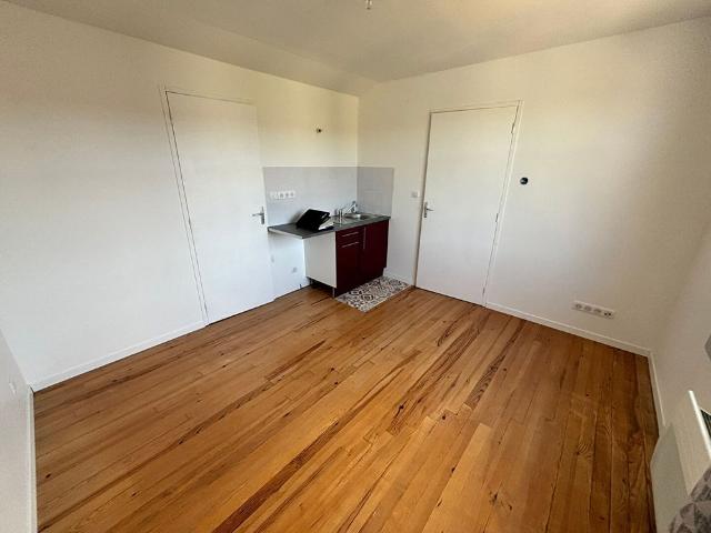 Location Appartement 1 pièce 15m²