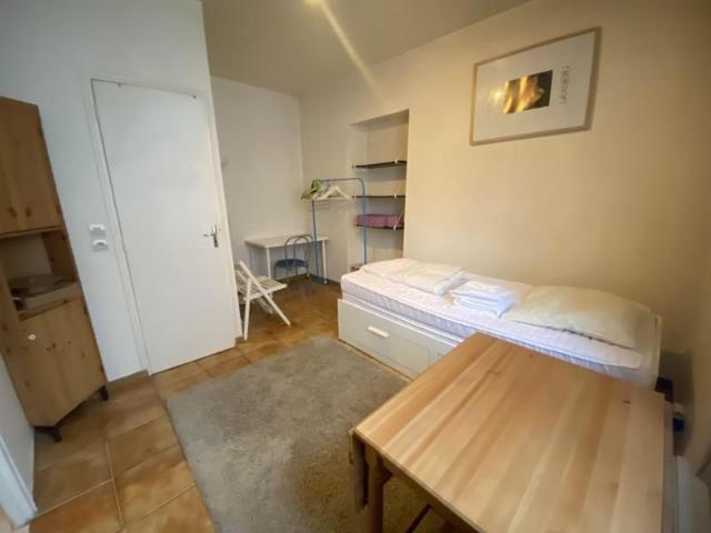 Location Appartement 1 pièce 15m²