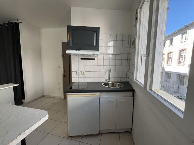 Location Appartement 1 pièce 15m²