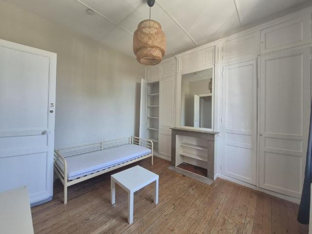 Location Appartement 1 pièce 15m² VILLENEUVE D ASCQ 59650