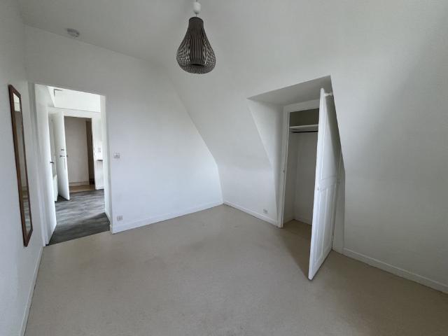 Location Appartement 1 pièce 15m² ANGERS 49100