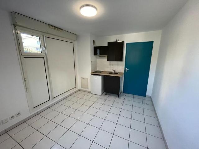 Location Appartement 1 pièce 15m² AVIGNON 84000