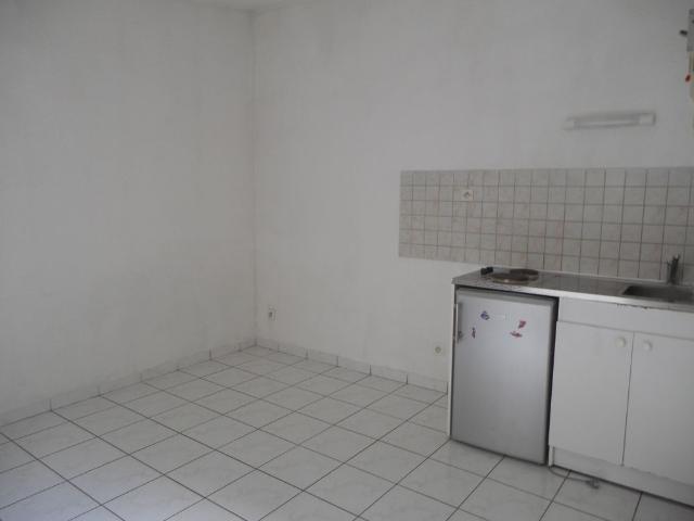 Location Appartement 1 pièce 15m² REIMS 51100