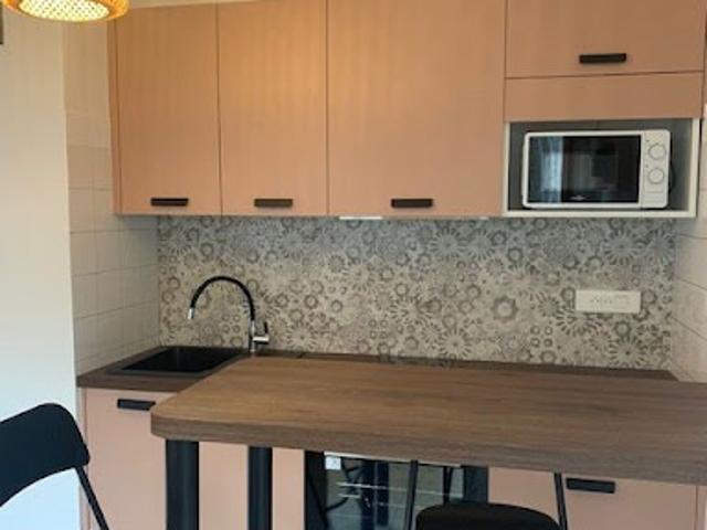 Location Appartement 1 pièce 16 m2 Nimes
