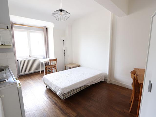 Location Appartement 1 pièce 16 m2 Orleans