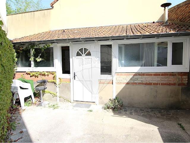 Location Appartement 1 pièce 16 m2 Colombes