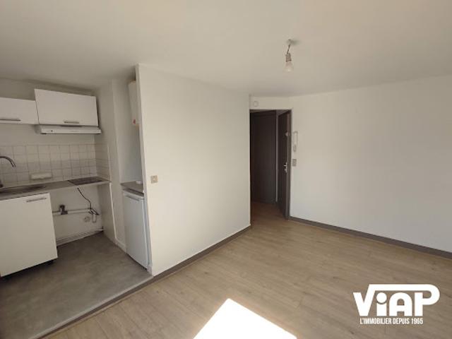 Location Appartement 1 pièce 16 m2 Limoges