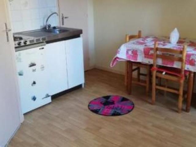 Location appartement 1 pièce 16 m² Tarbes 65000