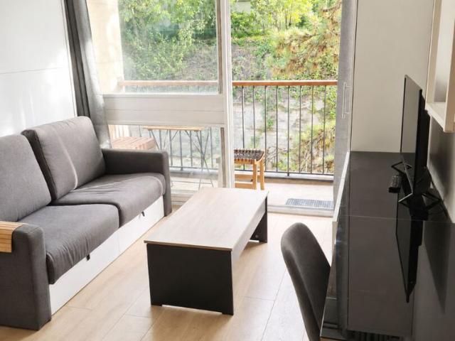 Location appartement 1 pièce, 16.14m², Carrières sur Seine