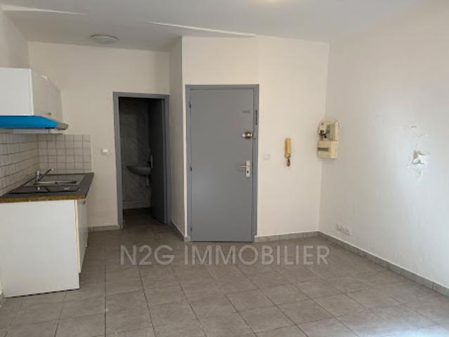 Location Appartement 1 pièce 16.25 m2 Vallauris
