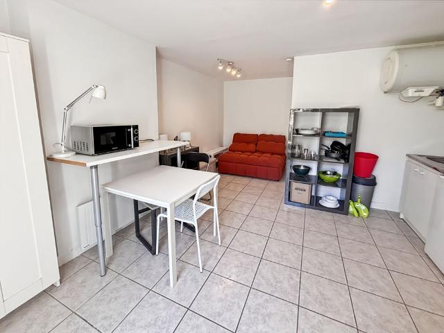 Location appartement 1 pièce, 16.66m², Mennecy