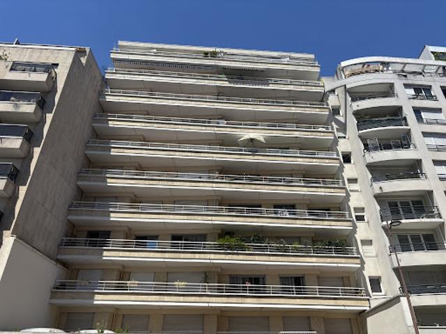 Location Appartement 1 pièce 16.6 m2 Paris 20ème