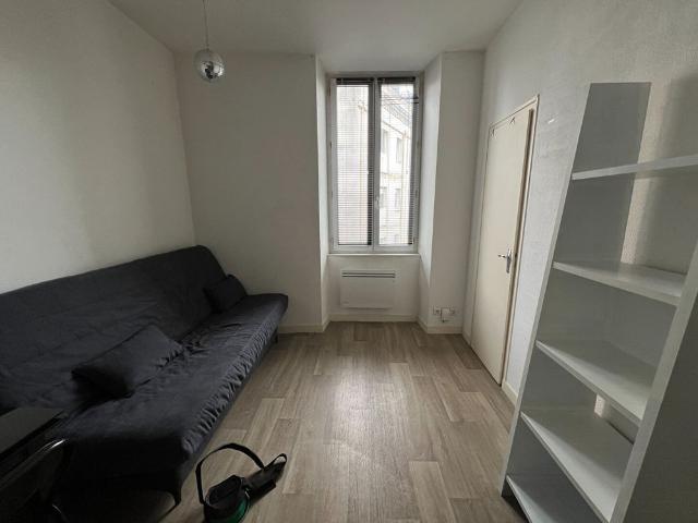 Location appartement 1 pièce, 16.88m², Angers