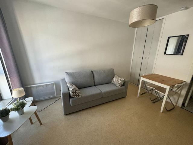 Location Appartement 1 pièce 16m²