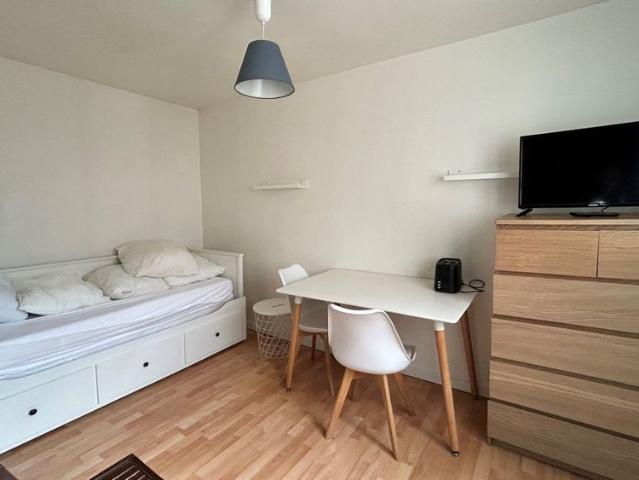 Location Appartement 1 pièce 16m²