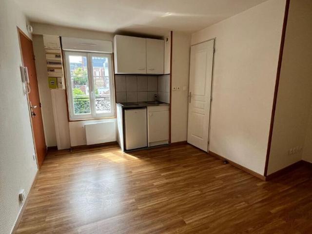 Location Appartement 1 pièce 16m²
