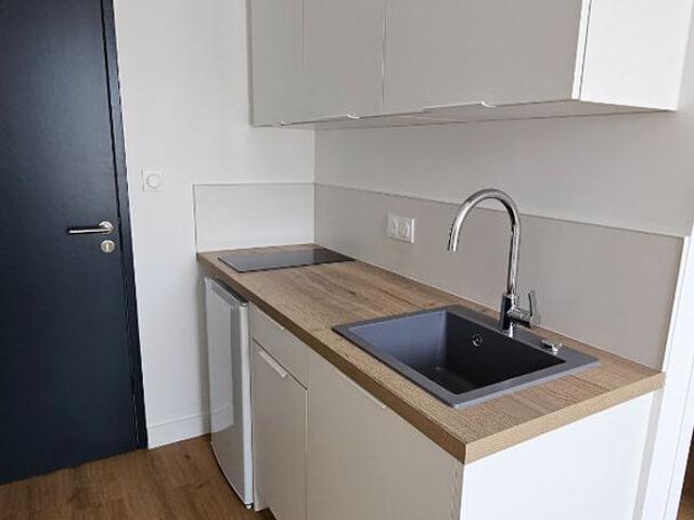 Location Appartement 1 pièce 16m²