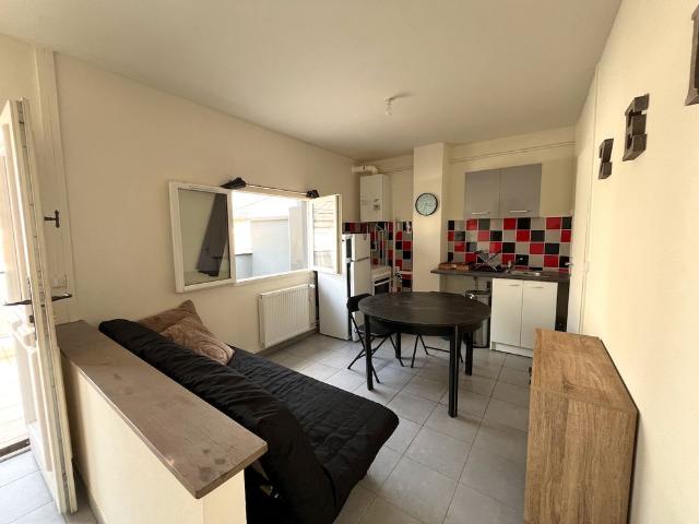 Location Appartement 1 pièce 16m²