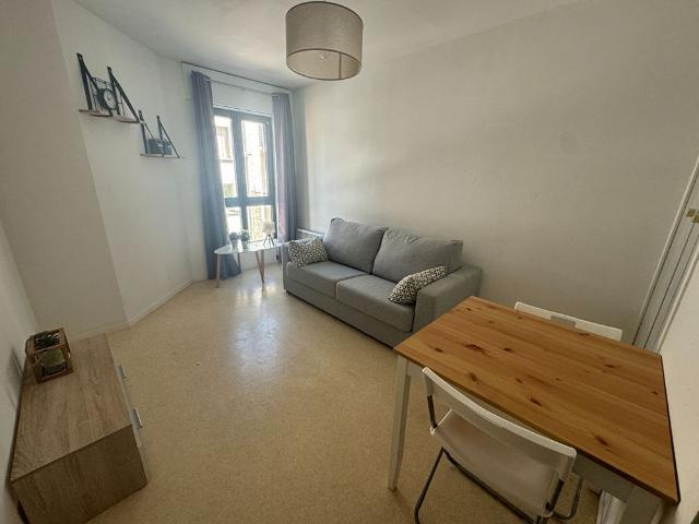 Location Appartement 1 pièce 16m²
