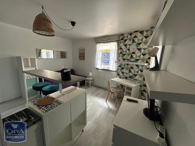 Location Appartement 1 pièce 16m² TOURS 37000