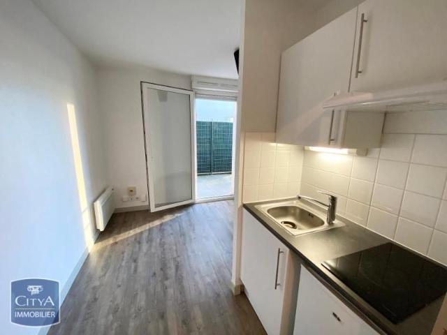 Location Appartement 1 pièce 16m² TOURS 37000