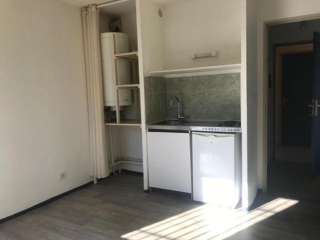 Location Appartement 1 pièce 16m² TOURS 37200