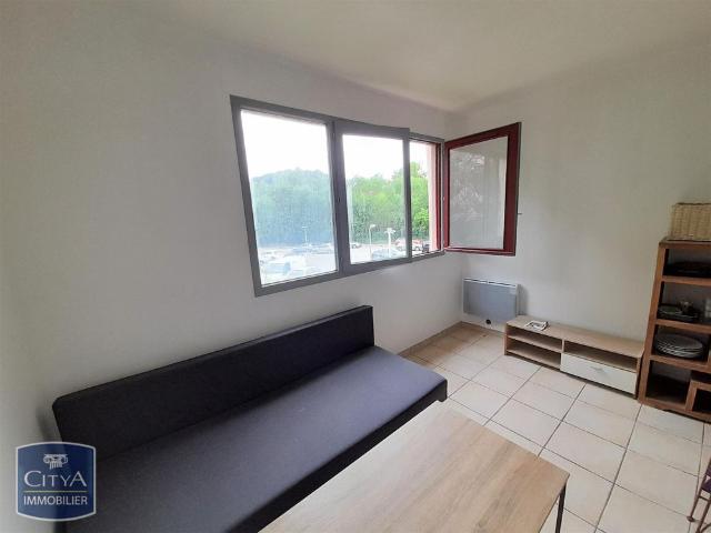 Location Appartement 1 pièce 16m² AIX EN PROVENCE 90ème