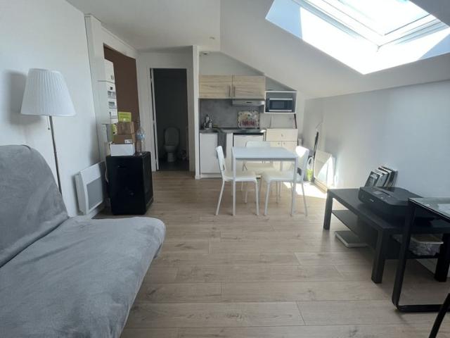 Location Appartement 1 pièce 16m² ANNONAY 07100