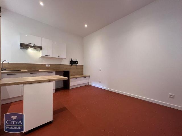 Location Appartement 1 pièce 16m² AVIGNON 84000
