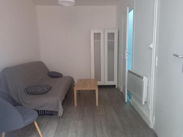 Location Appartement 1 pièce 16m² BORDEAUX 33000