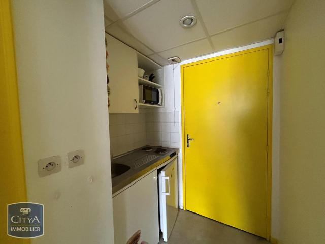 Location Appartement 1 pièce 16m² BLOIS 41000