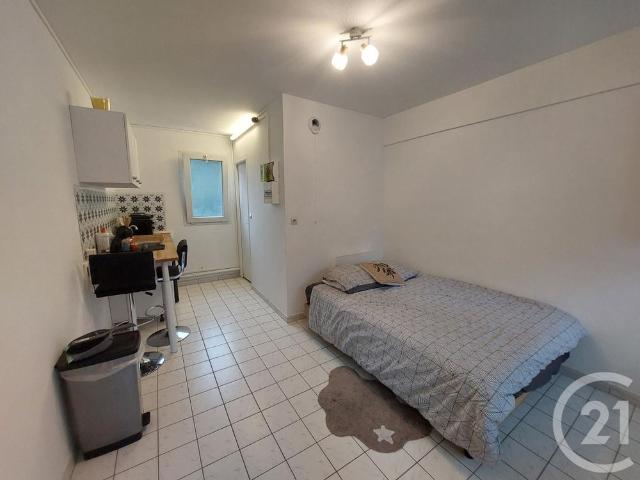 Location Appartement 1 pièce 16m² CREGY LES MEAUX 77124